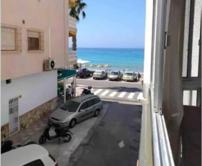 A 10 Metros de la Playa