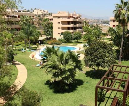 La Cala Live