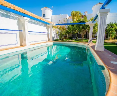 16:9 los Molinos Suites