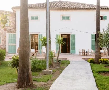Curolla Petit Hotel