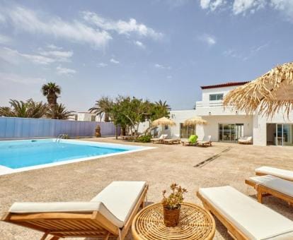 Hélène Holidays And Retreats
